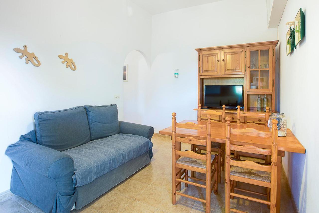 Apartamentos Molina 9-10-11 Es Calo  Exterior photo